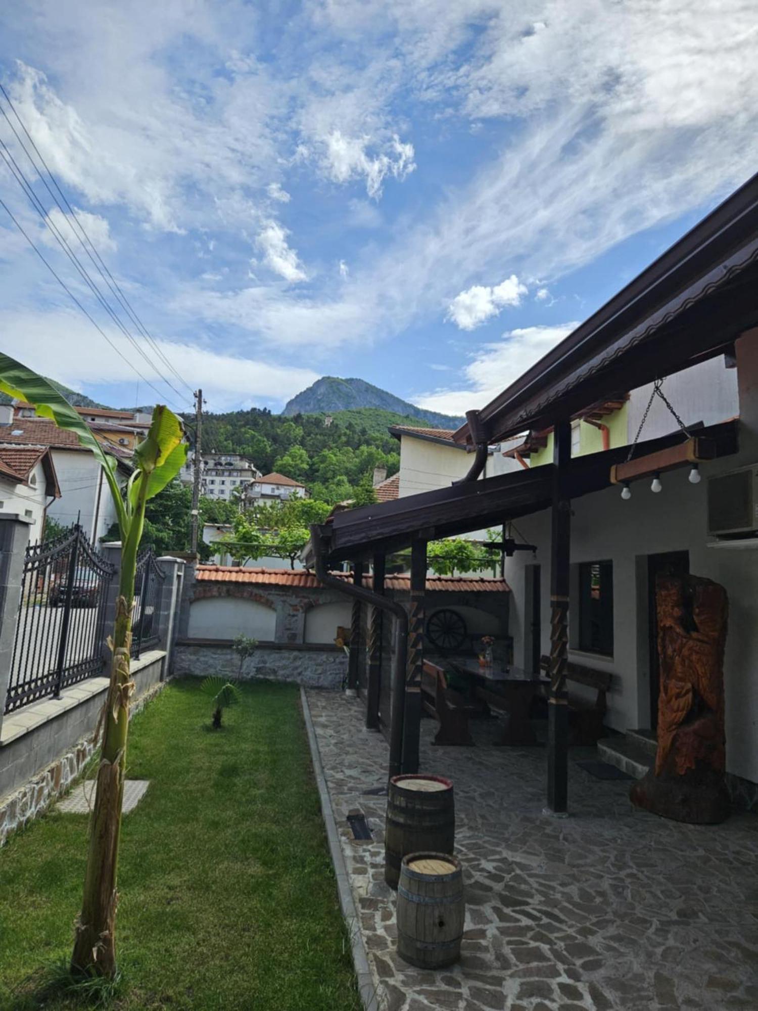 Cozy Rooms In Vratsa By Georgievi Екстериор снимка